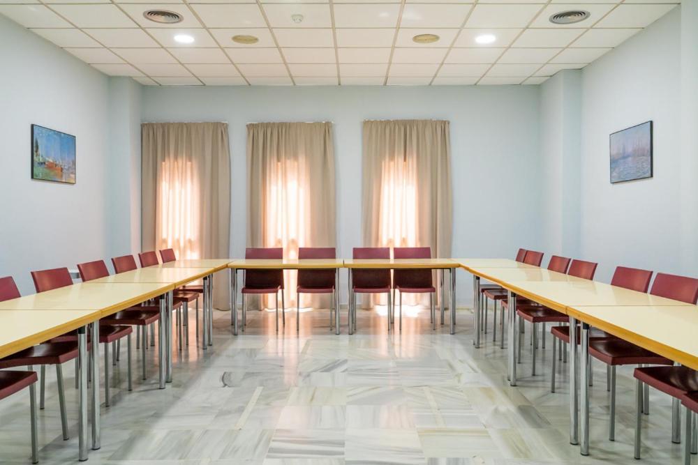Albergue Inturjoven Sevilla Экстерьер фото