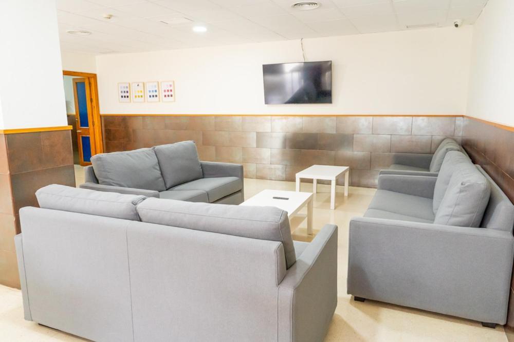 Albergue Inturjoven Sevilla Экстерьер фото