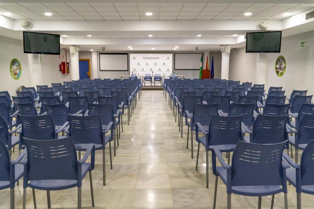 Albergue Inturjoven Sevilla Экстерьер фото