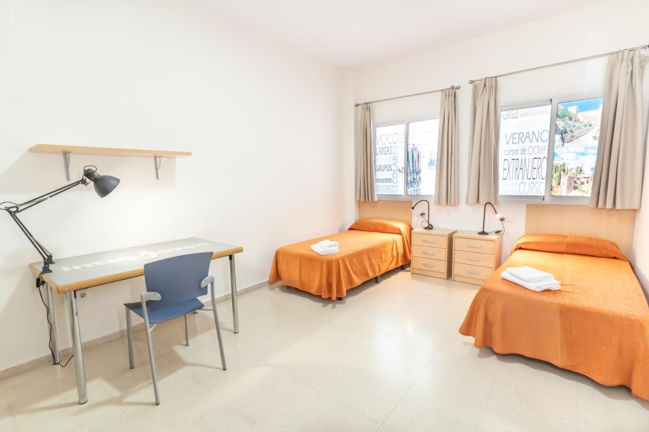 Albergue Inturjoven Sevilla Экстерьер фото