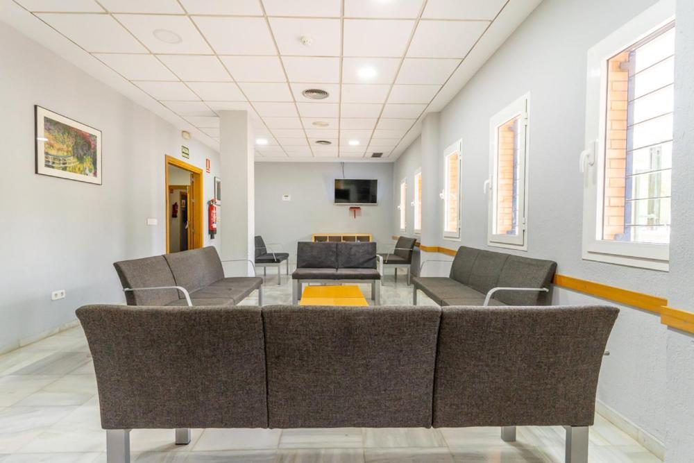 Albergue Inturjoven Sevilla Экстерьер фото
