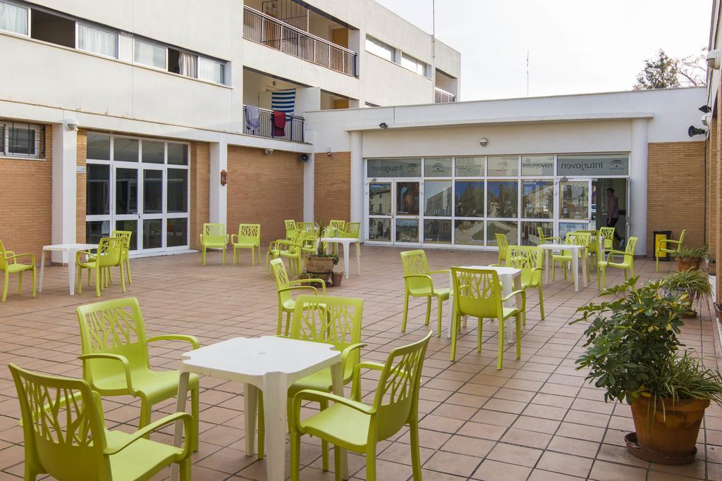 Albergue Inturjoven Sevilla Экстерьер фото