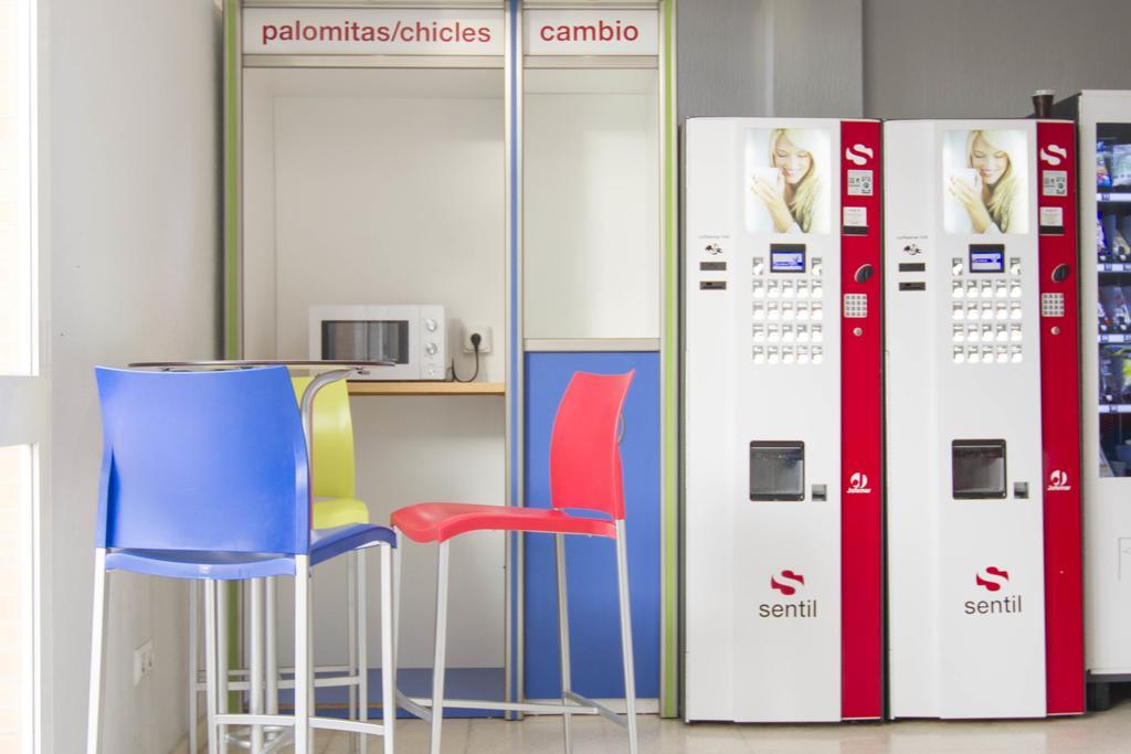 Albergue Inturjoven Sevilla Экстерьер фото