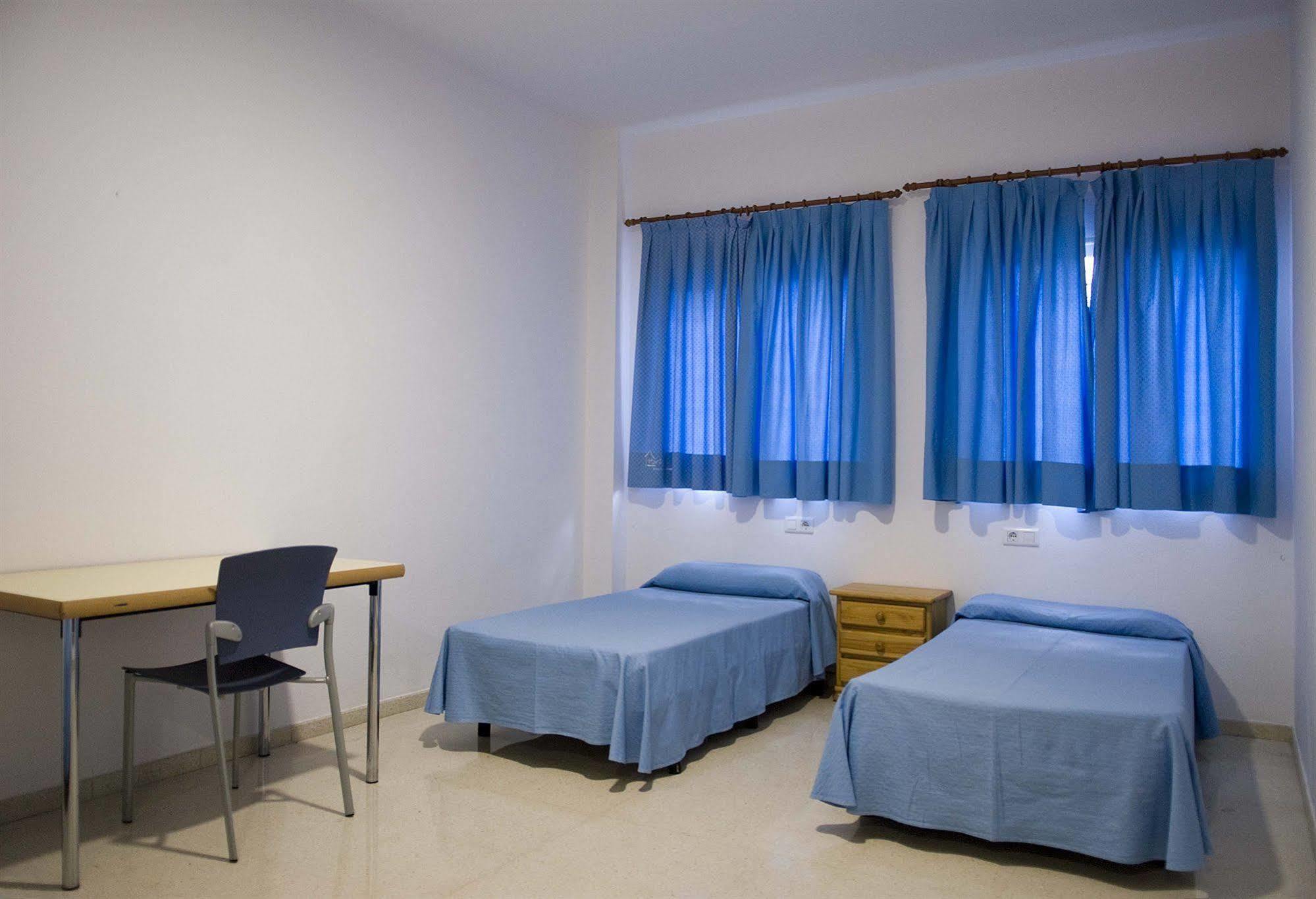 Albergue Inturjoven Sevilla Экстерьер фото