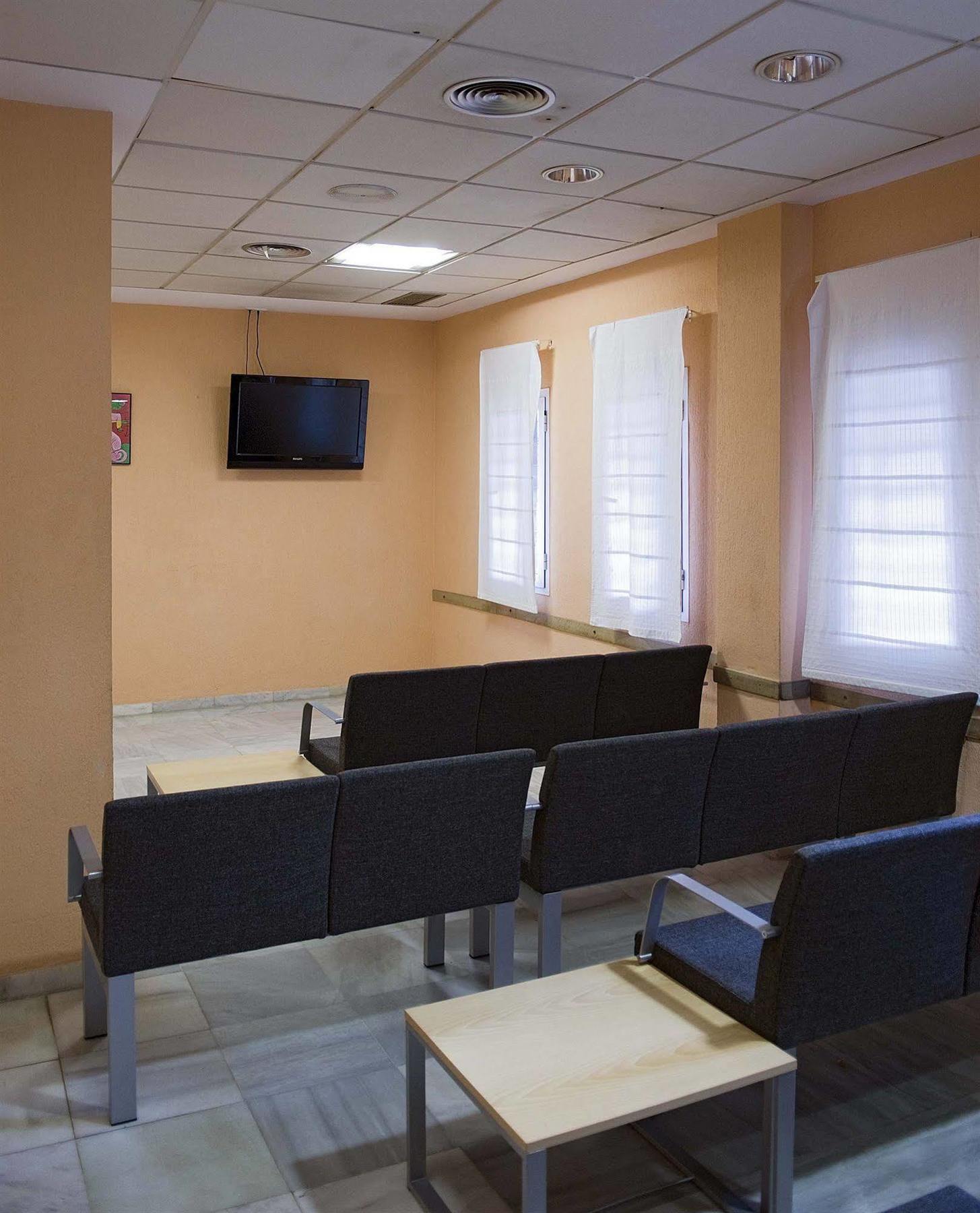 Albergue Inturjoven Sevilla Экстерьер фото